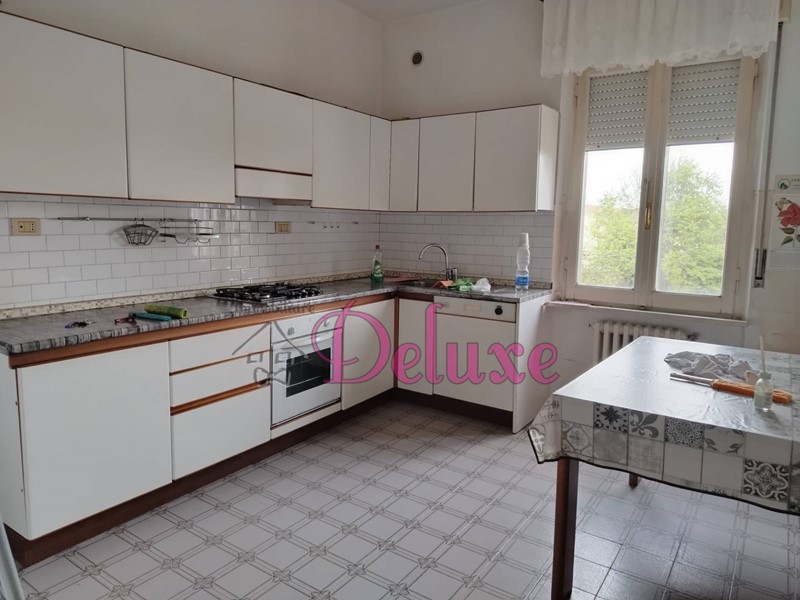 Appartamento in Vendita a Macerata, 103'000&euro;, 104 m²