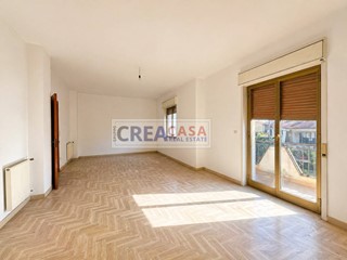 Appartamento in Vendita a Calatabiano, 52'000&euro;, 105 m²