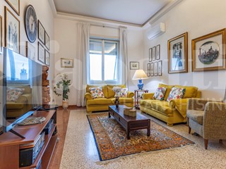 Appartamento in Vendita a Latina, 570'000&euro;, 215 m²