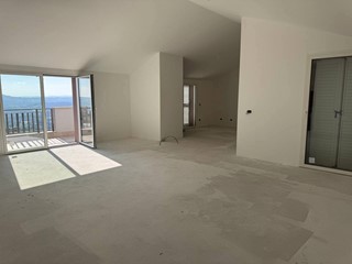 Appartamento in Vendita a Castelfidardo, 435'000&euro;, 190 m²