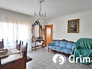 Trilocale in Vendita a San Donato Milanese, 269'000&euro;, 85 m²