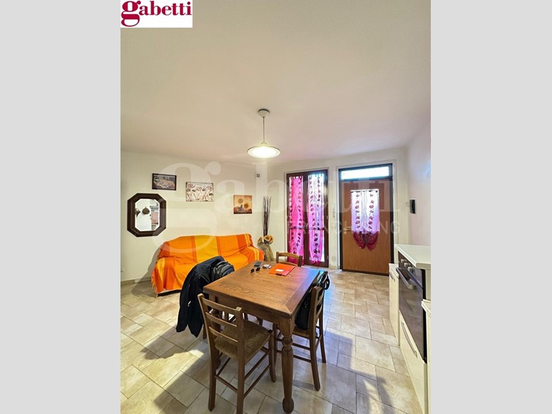 Trilocale in Vendita a Sovicille, 118'000&euro;, 54 m², con Box