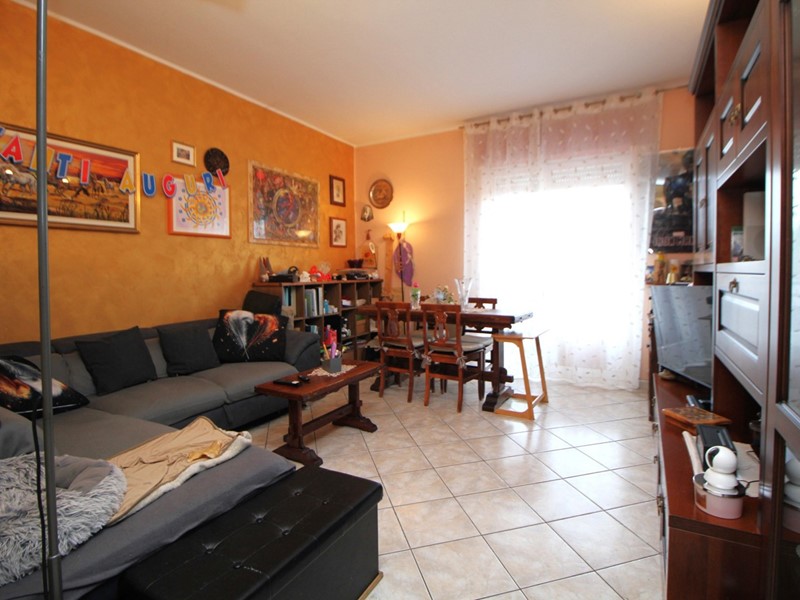 Bilocale in Vendita a Marnate, 100'000&euro;, 95 m²