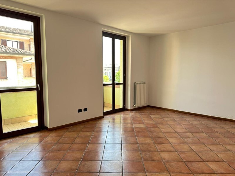 Trilocale in Vendita a Besenzone, 130'000&euro;, 90 m²