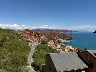 Appartamento in Vendita a Portovenere, 390'000&euro;, 96 m²