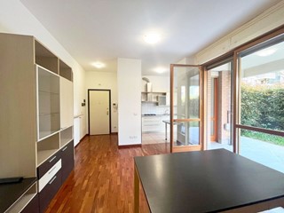Bilocale in Affitto a Casalecchio di Reno, 820&euro;, 65 m², arredato