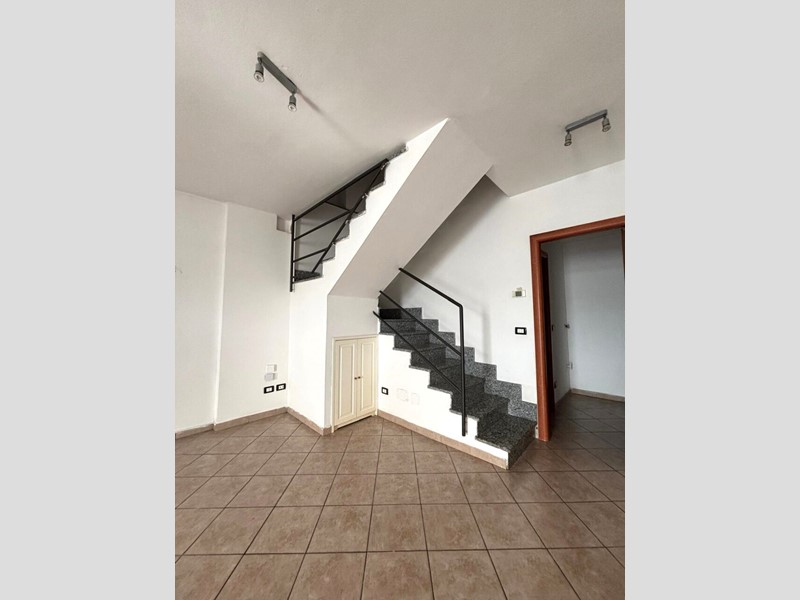 Trilocale in Vendita a Savona, 120'000&euro;, 70 m²
