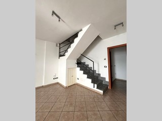 Trilocale in Vendita a Savona, 120'000&euro;, 70 m²