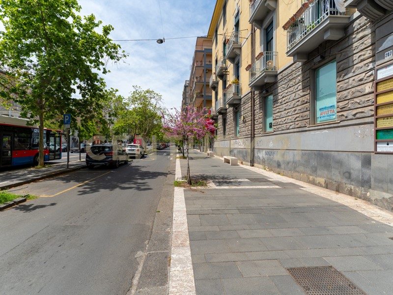 Quadrilocale in Vendita a Catania, 330'000&euro;, 136 m²