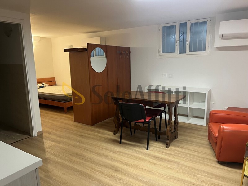 Monolocale in Affitto a Melzo, zona Semicentro, 520&euro;, 35 m², arredato