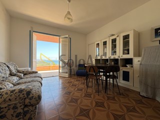 Quadrilocale in Affitto a Stalettì, 1'200&euro;, 100 m², arredato