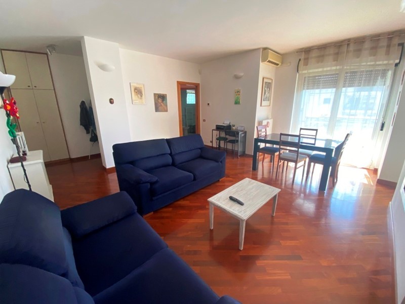 Trilocale in Vendita a Casamassima, 129'000&euro;, 85 m²