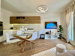 Quadrilocale in Vendita a Lucca, zona Montuolo, 190'000&euro;, 50 m², arredato