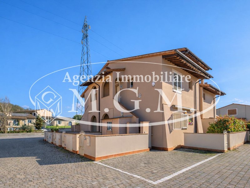Trilocale in Vendita a Calcinaia, 209'000&euro;, 85 m², arredato
