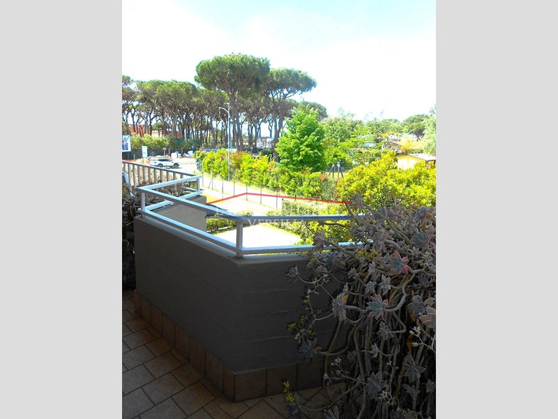Trilocale in Vendita a Massa, zona Marina di Massa, 175'000&euro;, 45 m², arredato