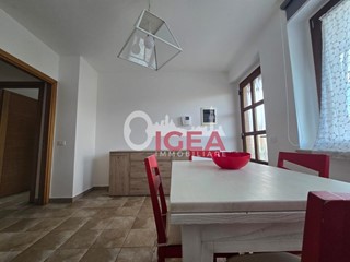 Appartamento in Vendita a Sovicille, zona Rosia, 190'000&euro;, 75 m², arredato, con Box