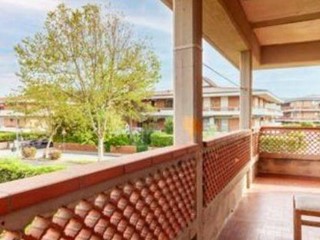 Quadrilocale in Affitto a Carrara, 1'200&euro;, 85 m², arredato