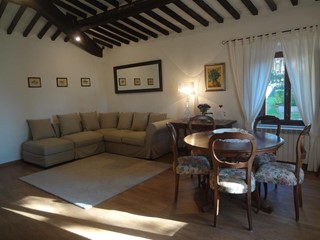 Trilocale in Affitto a Collesalvetti, zona Nugola Vecchia, 800&euro;, 65 m², arredato