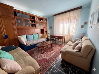 Quadrilocale in Vendita a Vinci, zona Sovigliana, 270'000&euro;, 100 m², con Box