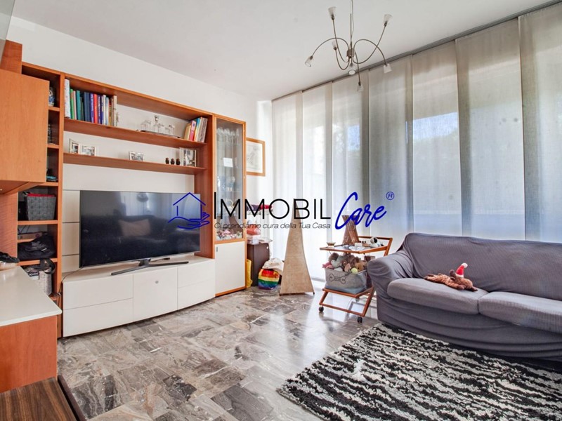 Appartamento in Vendita a Livorno, 350'000&euro;, 130 m², arredato, con Box
