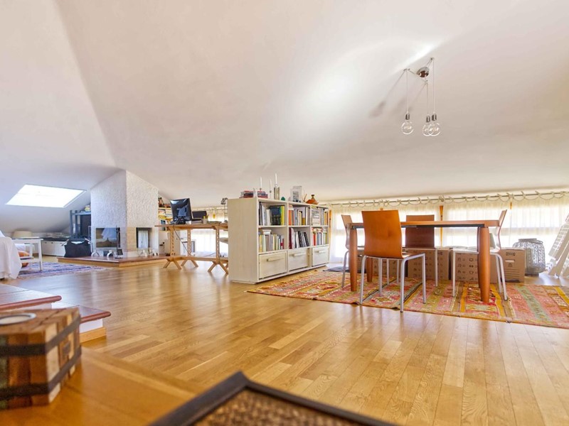 Attico in Vendita a Calci, 250'000&euro;, 150 m², arredato