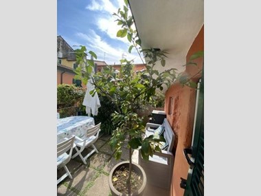 Trilocale in Vendita a Lerici, zona La Serra, 270'000&euro;, 56 m², arredato, con Box