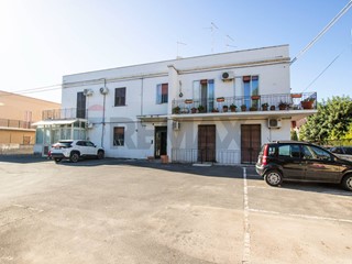 Appartamento in Vendita a Siracusa, 90'000&euro;, 106 m²
