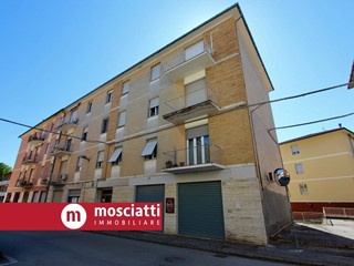 Appartamento in Vendita a Matelica, 63'000&euro;, 100 m²