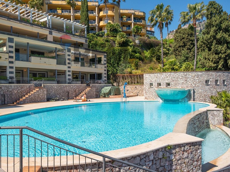 Appartamento in Vendita a Taormina, 1'000'000&euro;, 104 m²