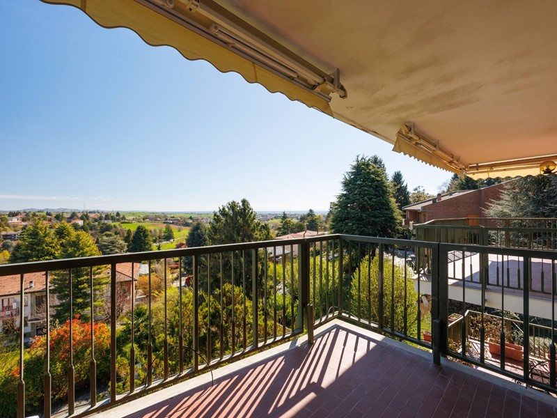 Appartamento in Vendita a Pino Torinese, 330'000&euro;, 176 m²