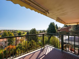 Appartamento in Vendita a Pino Torinese, 330'000&euro;, 176 m²