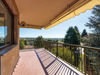 Trilocale in Vendita a Pino Torinese, 220'000&euro;, 109 m²