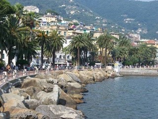 Appartamento in Vendita a Rapallo, 375'000&euro;, 148 m²