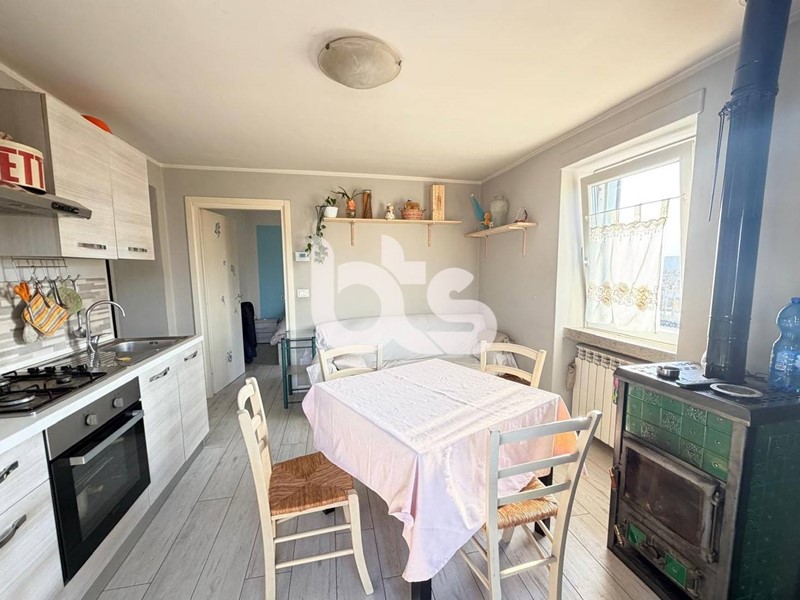 Trilocale in Vendita a Iseo, 150'000&euro;, 60 m²