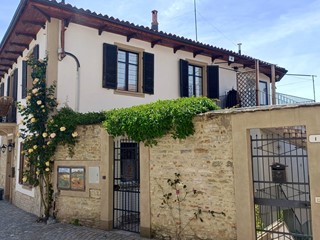 Quadrilocale in Vendita a Bossolasco, 130'000&euro;, 107 m²