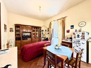 Trilocale in Vendita a Balestrate, 70'000&euro;, 65 m²