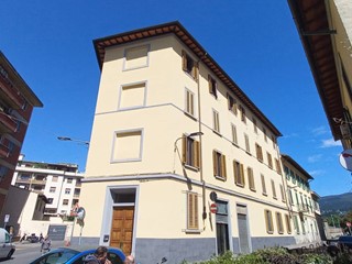 Trilocale in Vendita a Firenze, 215'000&euro;, 61 m²