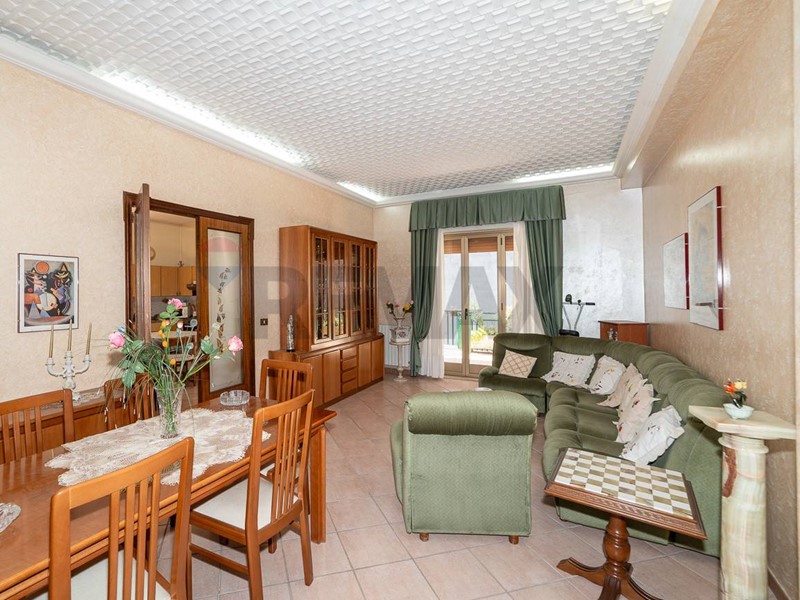 Appartamento in Vendita a Randazzo, 200'000&euro;, 267 m²