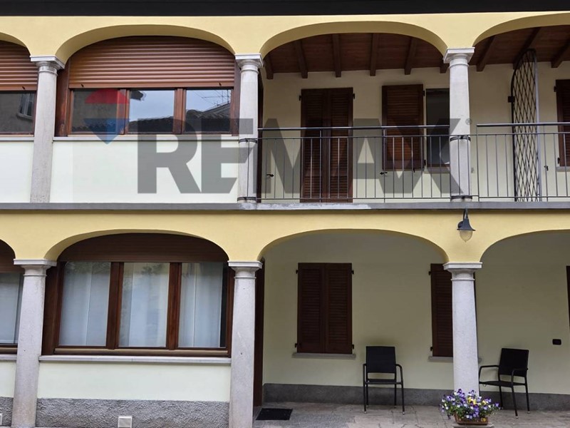Trilocale in Affitto a Viggiù, 800&euro;, 80 m²