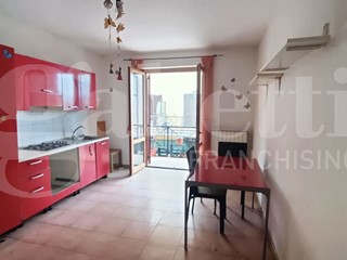 Trilocale in Vendita a Orte, 54'000&euro;, 65 m², con Box