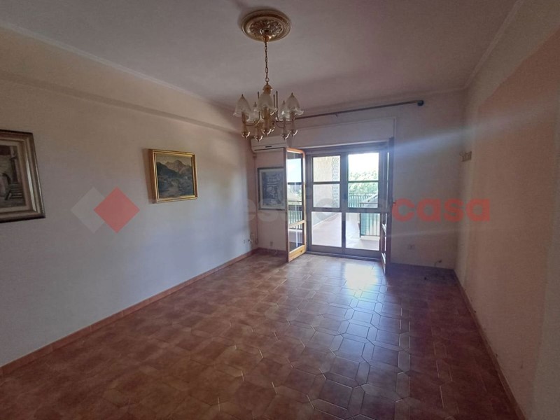 Quadrilocale in Vendita a Ceprano, 78'000&euro;, 115 m², con Box