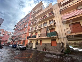 Appartamento in Vendita a Milazzo, 320'000&euro;, 212 m², con Box