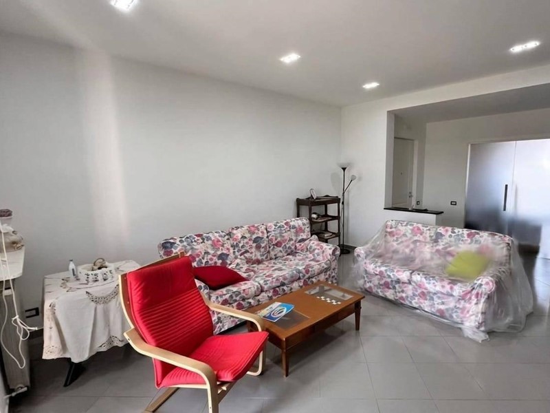 Appartamento in Vendita a Melito di Napoli, 190'000&euro;, 114 m²