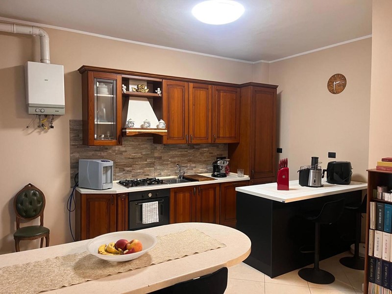 Quadrilocale in Vendita a Beinasco, 320'000&euro;, 120 m², con Box
