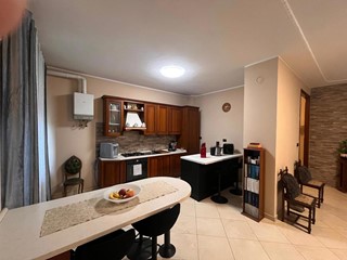 Quadrilocale in Vendita a Beinasco, 320'000&euro;, 120 m², con Box
