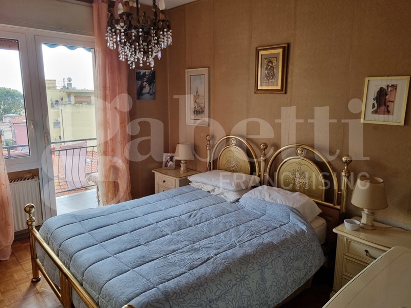 Trilocale in Vendita a Sanremo, 185'000&euro;, 72 m²