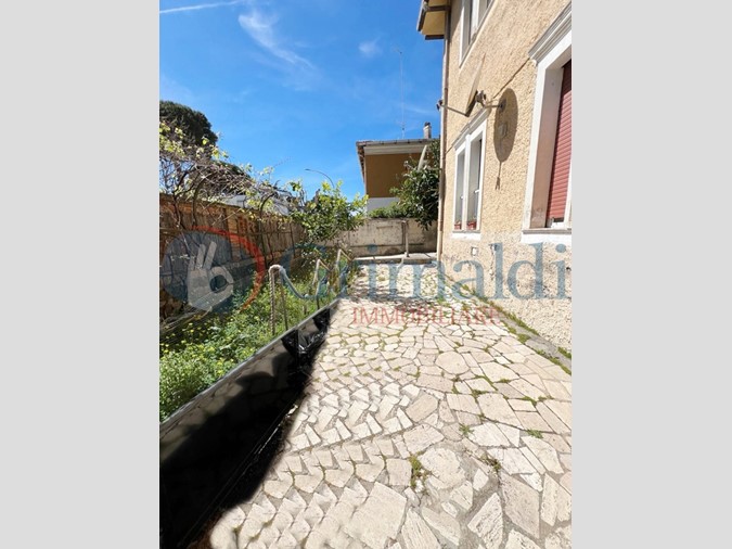 Trilocale in Affitto a Santa Marinella, 850&euro;, 60 m²