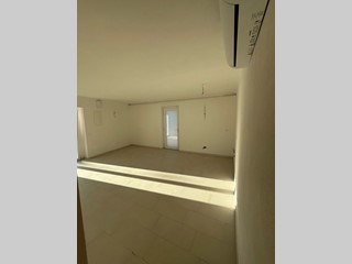 Quadrilocale in Vendita a Sarzana, 275'000&euro;, 117 m²