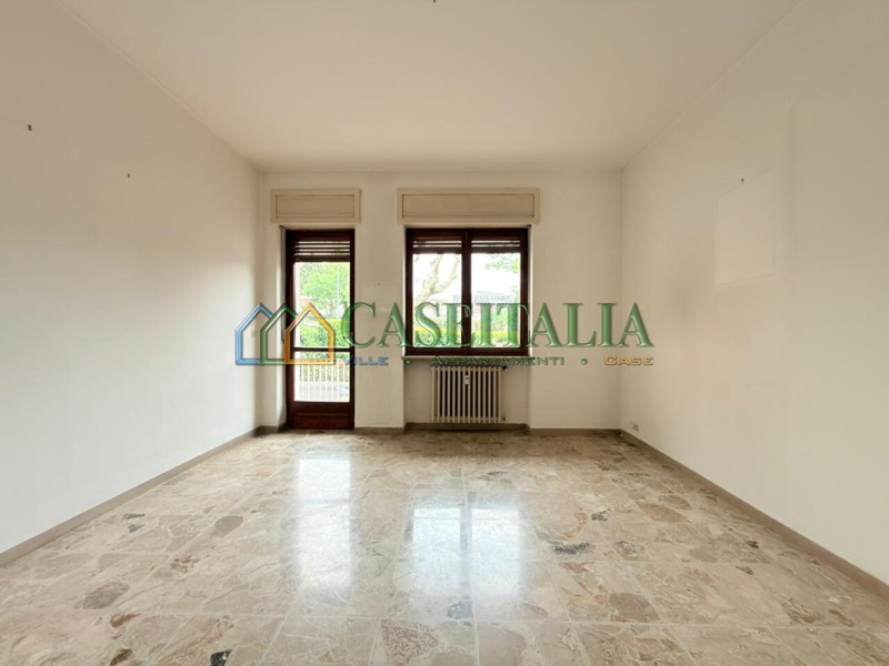 Appartamento in Vendita a Ivrea, 80'000&euro;, 