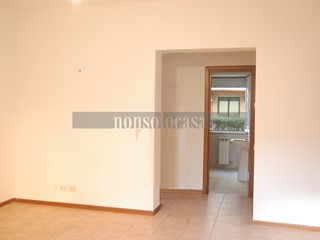 Trilocale in Vendita a Perugia, zona Ponte San Giovanni, 100'000&euro;, 70 m²